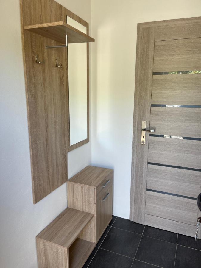 Apartmanovy Dom Magda Vrbov Buitenkant foto